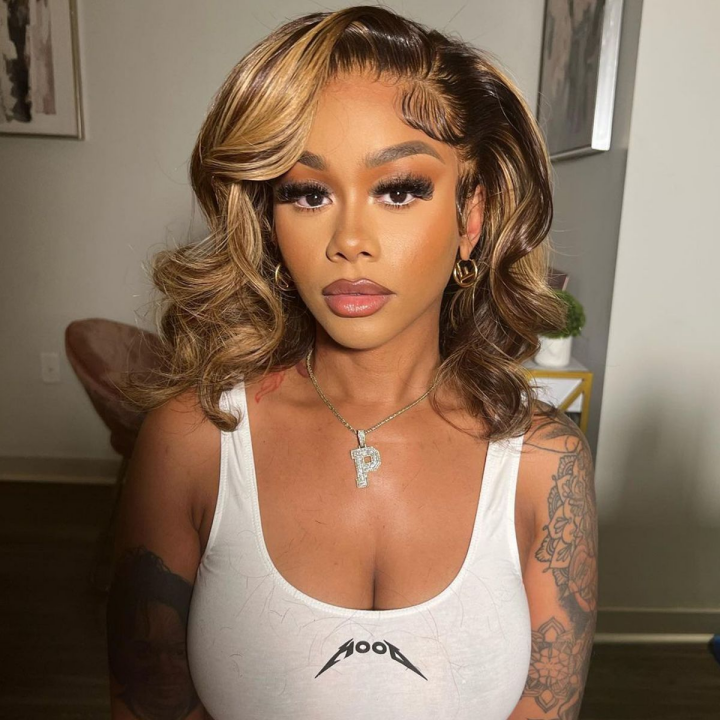 Highlight Shoulder Length Wig Body Wave Lace Front Wig.