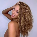 Tinashe hair highlight kinky curly crochet (4)